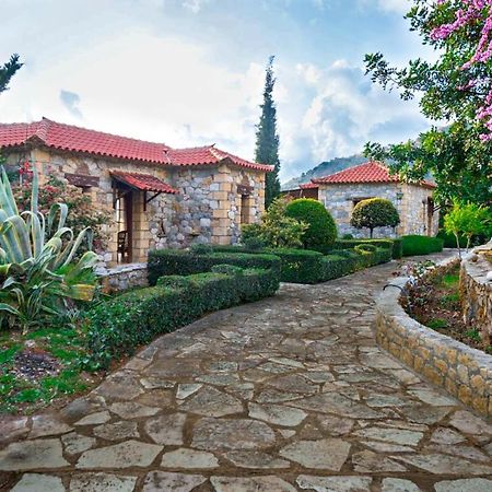 Porto Kalamitsi Stone-Built Bungalows Kardhamili Exterior foto